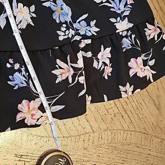 Floral bell sleeve open shoulder dress size S - Picture 8 of 11